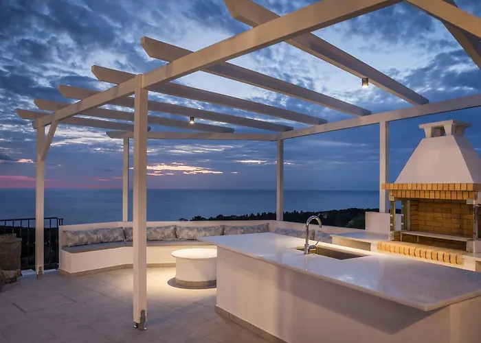 Vila Apollonia *